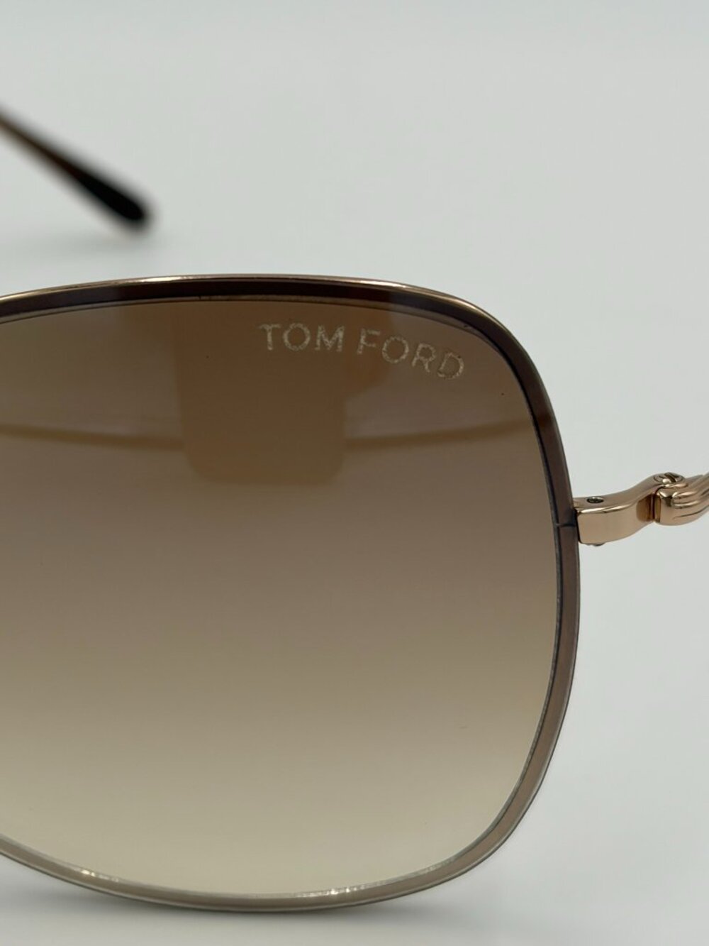 Authentic Tom Ford TF250 28F Women's Brown Butterfly Sunglasses 63/12/135 - Picture 12 of 12